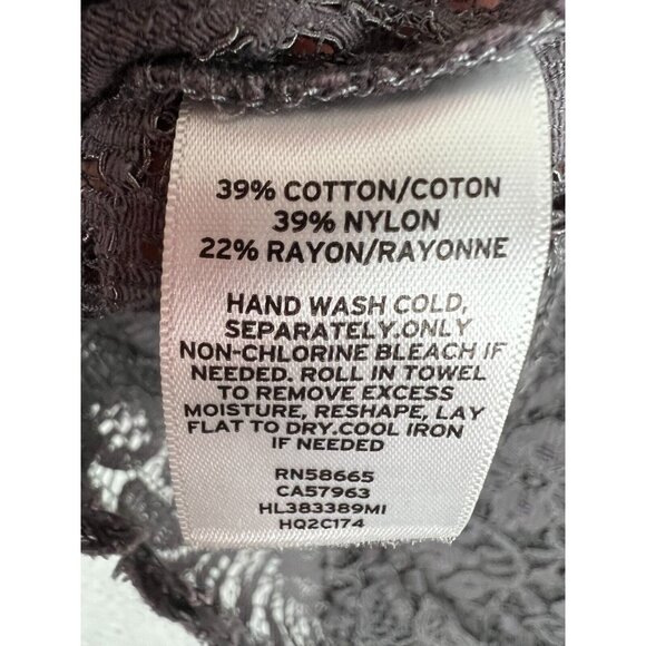 NWT Chelsea28 Lace Top Blouse XS Short Capped Sleeve Gray Floral Design - Picture 11 of 13